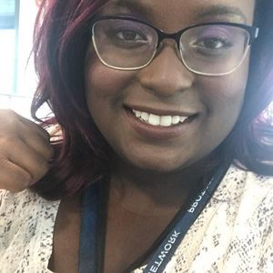 Meet your Posher, Dominique